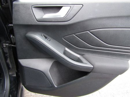 2019 Ford Focus - photo 24