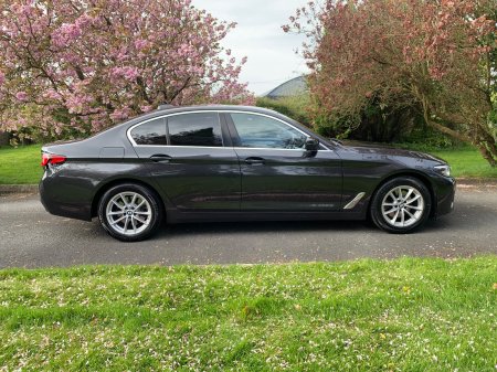 2023 BMW 5-Series - photo 14