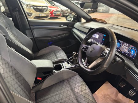 2024 Volkswagen Golf - photo 11