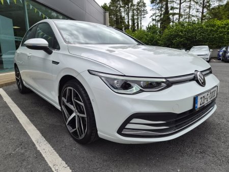 2022 Volkswagen Golf - photo 2