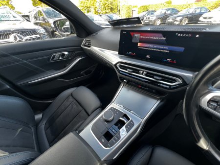 2023 BMW 3-Series - photo 21