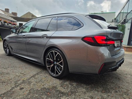 2022 BMW 5-Series - photo 25