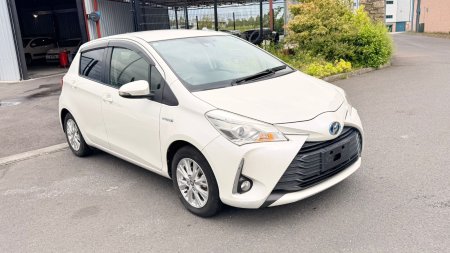 2019 Toyota Vitz - photo 5