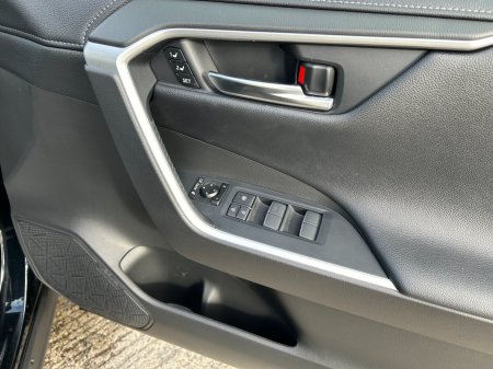 2020 Toyota RAV4 - photo 13