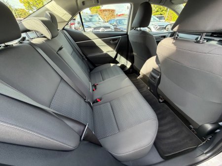 2018 Toyota Corolla - photo 16