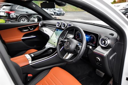 2025 Mercedes-Benz GLC - photo 12