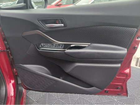 2019 Toyota C-HR - photo 16