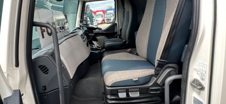 2017 Volvo Other - photo 18