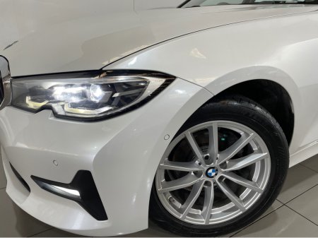 2021 BMW 3-Series - photo 4