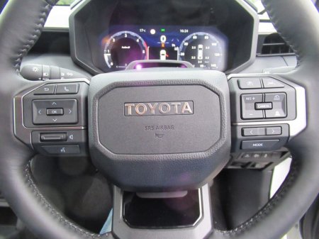 2026 Toyota Hilux - photo 10