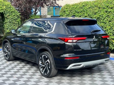2023 Mitsubishi Outlander - photo 5