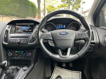 2016 Ford Focus - photo 14