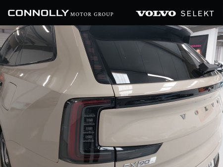 2025 Volvo EX90 - photo 16