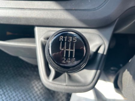 2022 Renault Trafic - photo 16