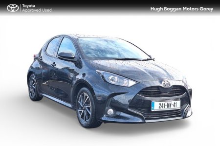 2024 Toyota Yaris 1.5 LUNA SPORT 4DR