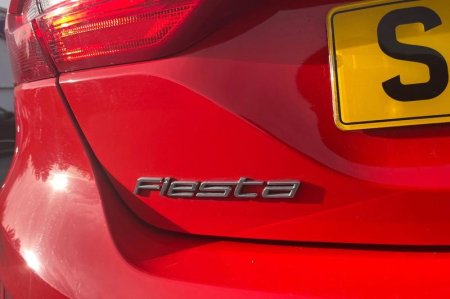 2020 Ford Fiesta - photo 24