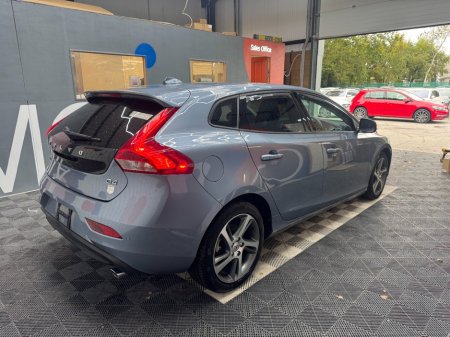 2018 Volvo V40 - photo 3