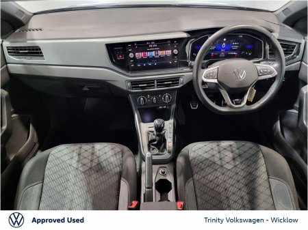 2025 Volkswagen Polo - photo 2
