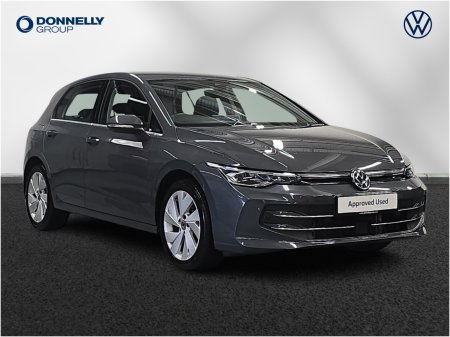 2025 Volkswagen Golf Hatchback Style