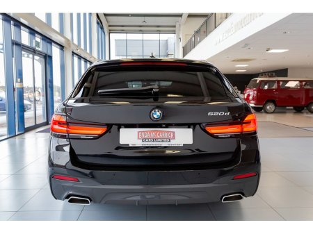 2022 BMW 5-Series - photo 9