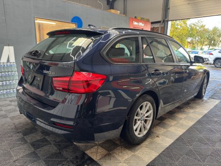 2017 BMW 3-Series - photo 3