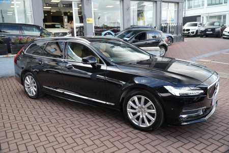 2021 Volvo V90 - photo 2