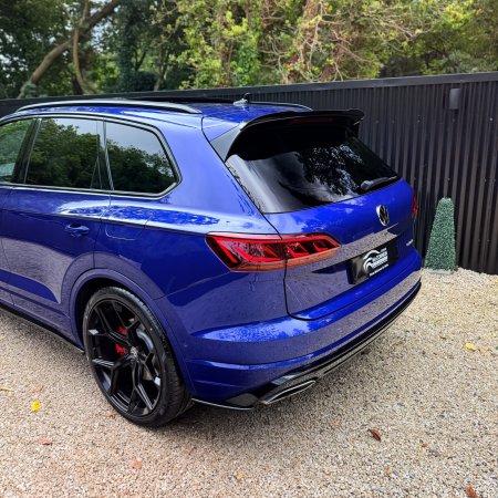 2023 Volkswagen Touareg - photo 8