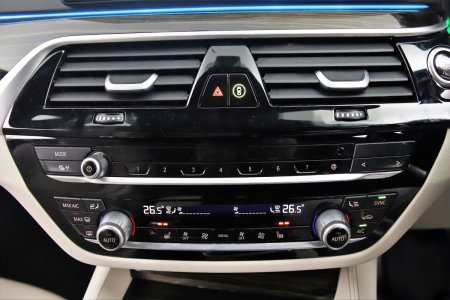 2023 BMW 5-Series - photo 21