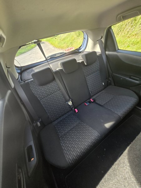 2014 Toyota Yaris - photo 5