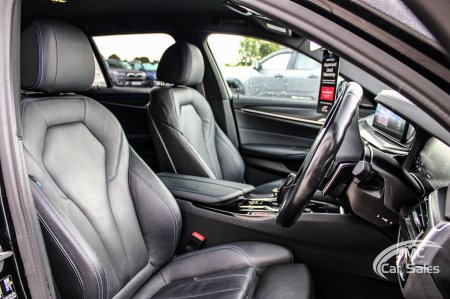 2022 BMW 5-Series - photo 15