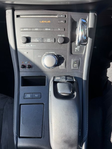 2011 Lexus CT - photo 12