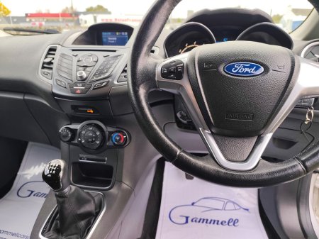 2016 Ford Fiesta - photo 11
