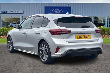 2024 Ford Focus - photo 2
