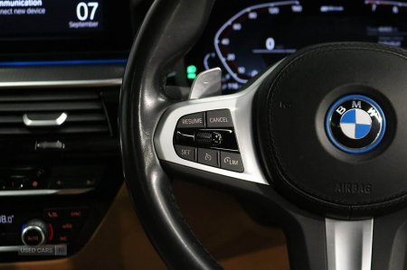 2023 BMW 5-Series - photo 24