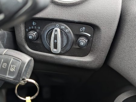2017 Ford Fiesta - photo 15
