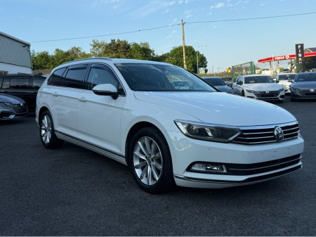 2018 Volkswagen Passat - photo 2