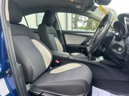 2017 Toyota Avensis - photo 9
