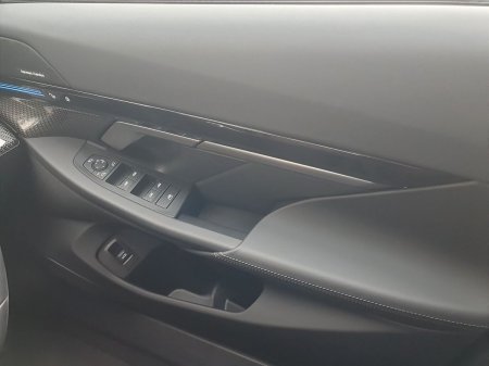 2024 BMW 5-Series - photo 44