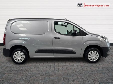 2024 Toyota Proace City - photo 3