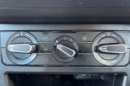 2023 Volkswagen Taigo - photo 32