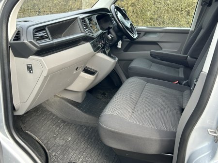 2020 Volkswagen Transporter - photo 17