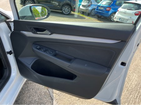 2020 Volkswagen Golf - photo 12