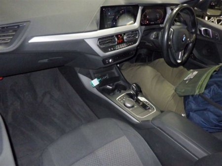 2021 BMW 1-Series - photo 3
