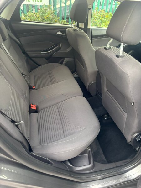 2015 Ford Focus - photo 8