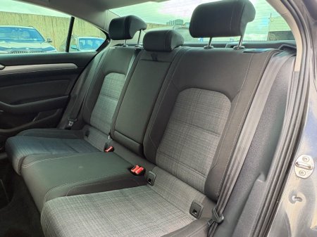 2021 Volkswagen Passat - photo 15