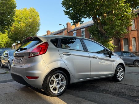 2017 Ford Fiesta - photo 5
