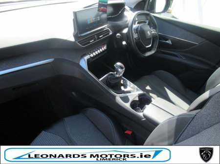 2022 Peugeot 5008 - photo 8