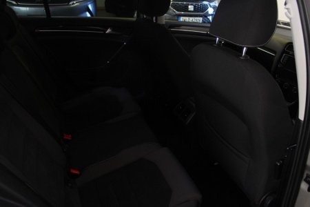 2013 Volkswagen Golf - photo 24