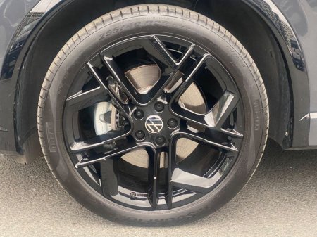 2025 Volkswagen Tiguan - photo 10