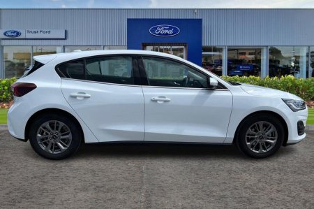 2025 Ford Focus - photo 3